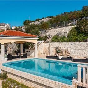 3 Bedroom Villa in Uvala Ljubljeva near Trogir, sleeps 6-7